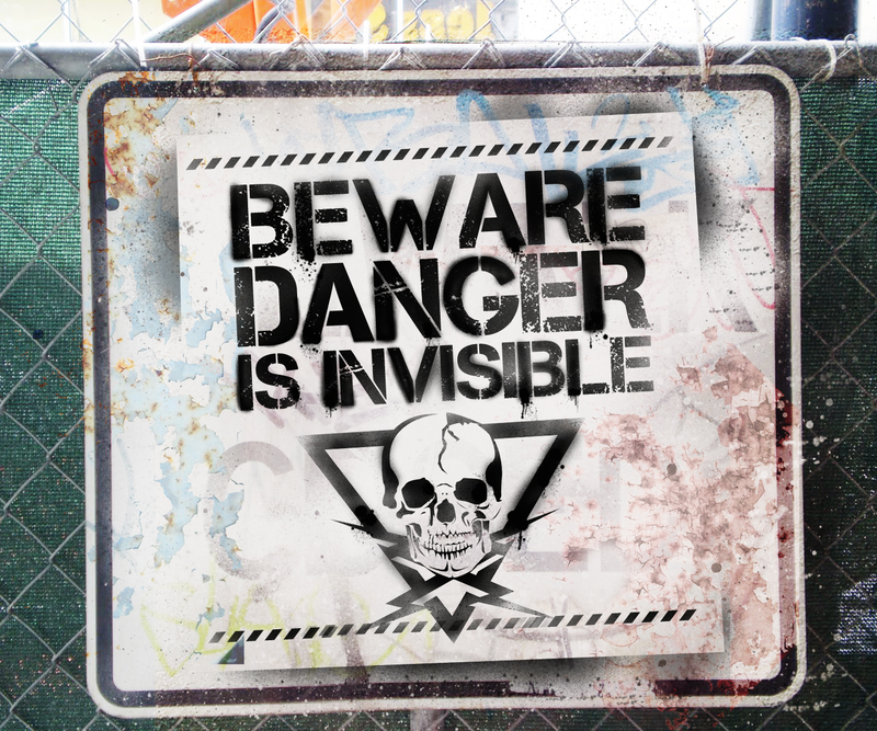 Illustration for article titled The Darkest Hour has the best alien warning signs since District 9